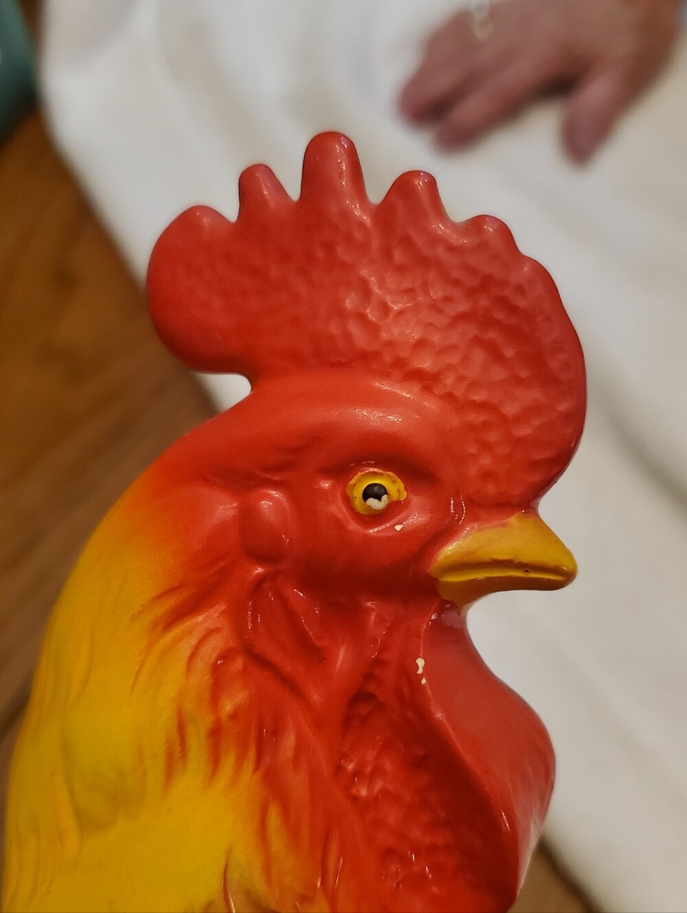 Vintage Ceramic Carnival Prize Chicken, 1930s-1940s - Picture 9 of 10